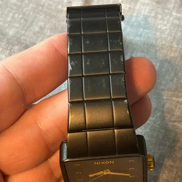 Nixon The Quatro Mens Watch - Picture 4 of 7